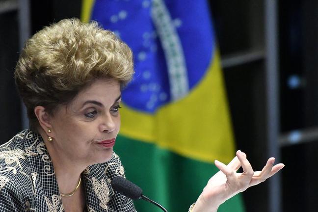 Βραζιλία: Το εξευτελιστικό τέλος για την Ντίλμα Ρουσέφ