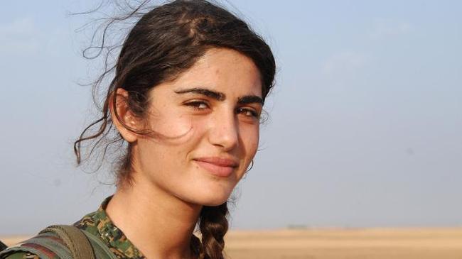 Σκοτώθηκε η Κούρδισσα μαχήτρια - σύμβολο του αγώνα κατά των τζιχαντιστών