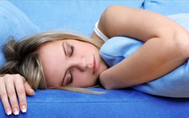 Ξυπνήστε: Ο ύπνος θρέφει τα μωρά αλλά όχι τους ενήλικες