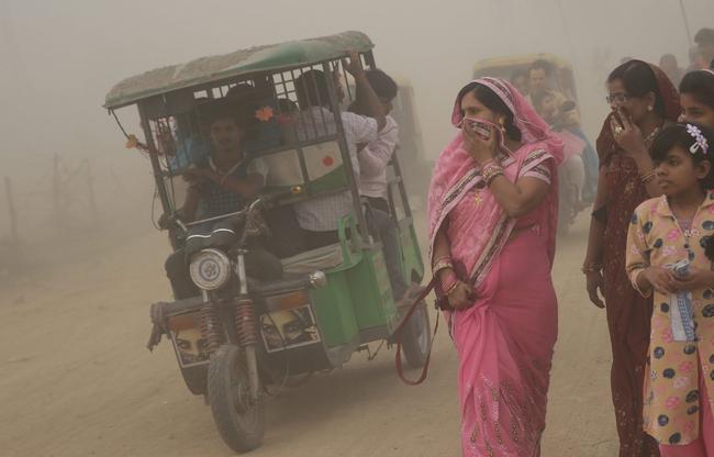 Ινδία: Πνίγεται στο νέφος το Νέο Δελχί [ΦΩΤΟ]