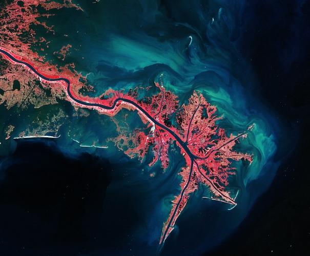Εκπληκτικές φωτογραφίες του πλανήτη έτσι όπως φαίνεται από το διάστημα