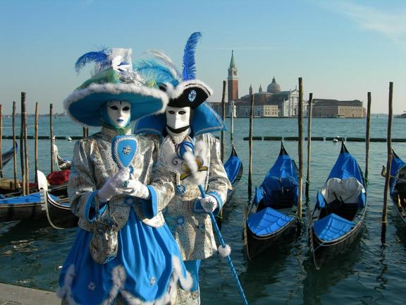Πάμε φθηνά στο καρναβάλι της Βενετίας