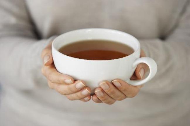 Πως να φτιάξετε με βότανα της φύσης ένα τσάι ιδανικό για αποτοξίνωση