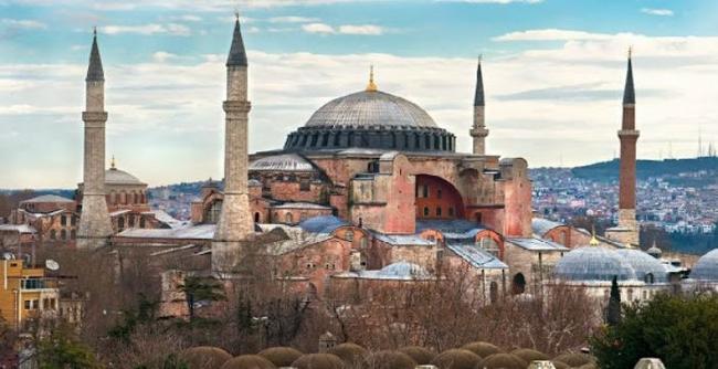 Κωνσταντινούπολη: Σχεδίαζε ριφιφί στην Αγιά Σοφιά