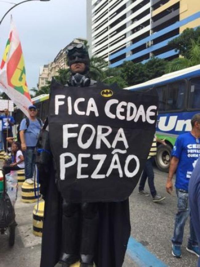 Ρίο Ντε Τζανέιρο: Χιλιάδες διαδηλωτές κατά της ιδιωτικοποίησης του νερού της πόλης [ΦΩΤΟ]