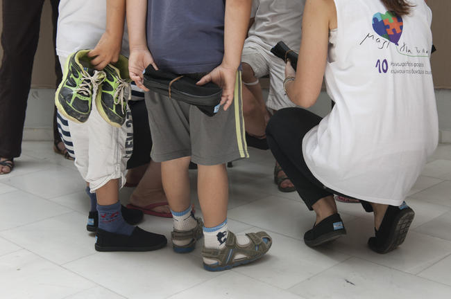 Δωρεάν παπούτσια για παιδιά από την Θράκη έως την Κρήτη
