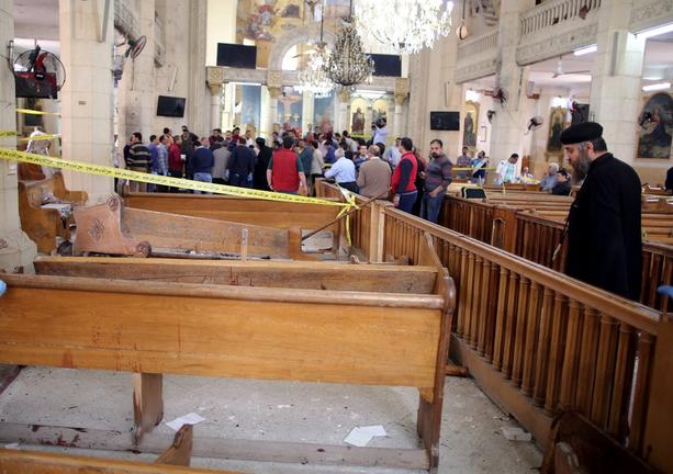 Πολύνεκρες βομβιστικές επιθέσεις σε χριστιανικές εκκλησίες στην Αίγυπτο [ΦΩΤΟ - ΒΙΝΤΕΟ]