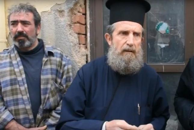 Χίος: Ρατσιστικό παραλήρημα ιερέα κατά προσφύγων [ΒΙΝΤΕΟ]