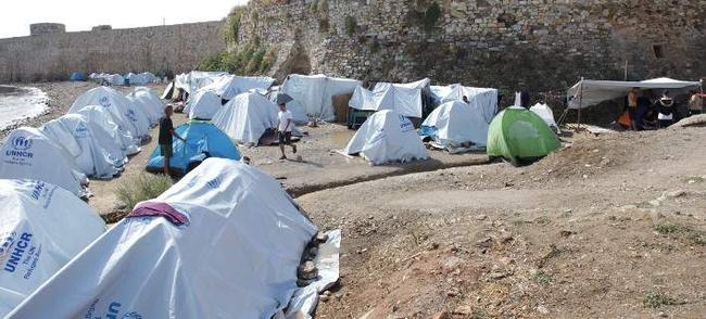 O Guardian για τους καταυλισμούς στη Χίο: "Το βρώμικο μυστικό της Ευρώπης"