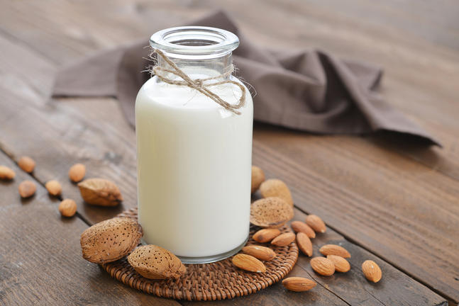 Εναλλακτικές μορφές γάλακτος: Μπορούν να καλύψουν τις ανάγκες του οργανισμού;