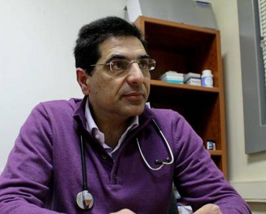 Γιώργος Βήχας: Ακόμη και ασφαλισμένοι απευθύνονται για φάρμακα και εξετάσεις στο ΜΚΙΕ
