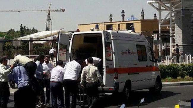 Ιράν: O ISIS ανέλαβε την ευθύνη για την διπλή επίθεση - 10 οι νεκροί [ΦΩΤΟ]
