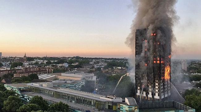 Συγκλονιστικό ΒΙΝΤΕΟ από τη πύρινη κόλαση στον ουρανοξύστη στο Λονδίνο