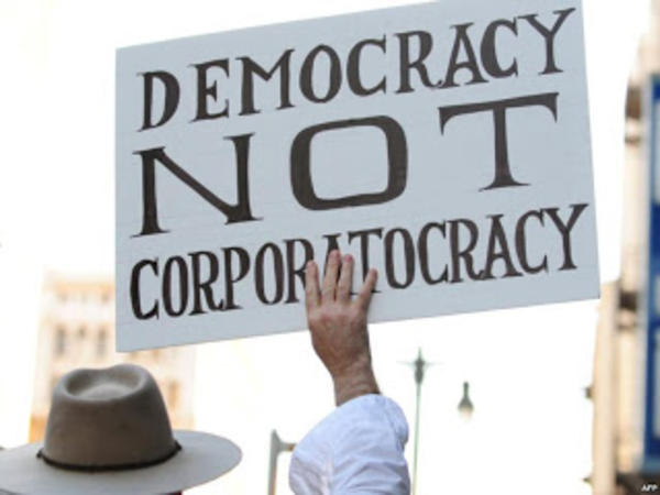 Προς μια δημοκρατία των κοινών: Μια εισαγωγή | Του Κώστα Νικολάου