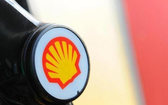 Μια γυναίκα τα βάζει μόνη της με τον πετρελαϊκό κολοσσό της Shell