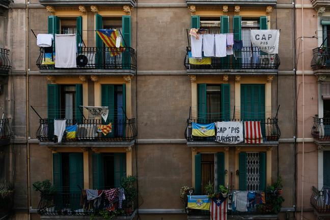 Airbnb: Τι συμβαίνει όταν η "συνεργατική οικονομία" αρπάζει τις πόλεις από τους κατοίκους της;