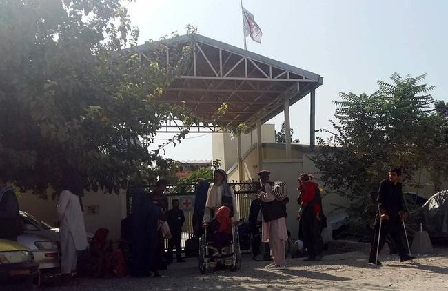 Τον βοηθούσε να περπατήσει ξανά. Εκείνος την πυροβόλησε και τη σκότωσε από το αναπηρικό του αμαξίδιο