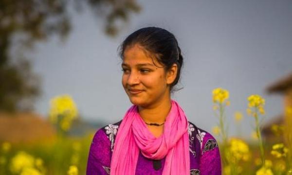 Νεπάλ: Η ιστορία της 14χρονης που κατάφερε να ξεφύγει από τον παιδικό γάμο με... ένα σκουριασμένο ποδήλατο
