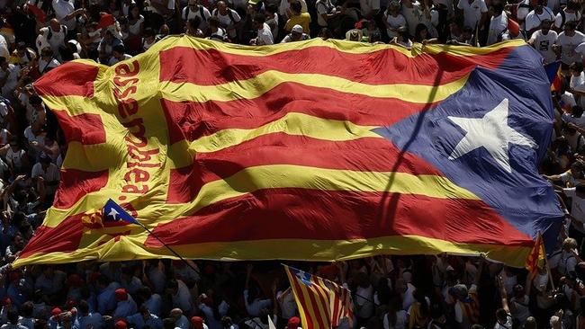 Κρίσιμες εκλογές σήμερα στην Καταλονία