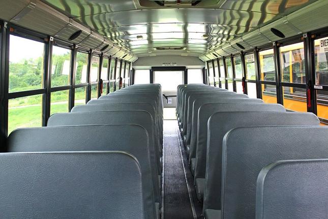 Διώκουν καθηγήτρια για χρήση σχολικού λεωφορείου