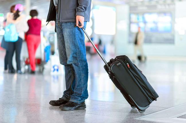 Πως να αποφύγετε τις παραπάνω χρεώσεις για τις βαλίτσες όταν ταξιδεύετε