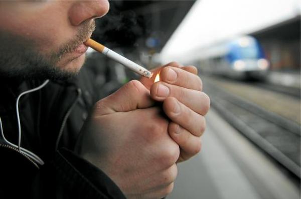 Γαστροοισοφαγική παλινδρόμηση: Γιατί το κάπνισμα επιδεινώνει τα συμπτώματα;