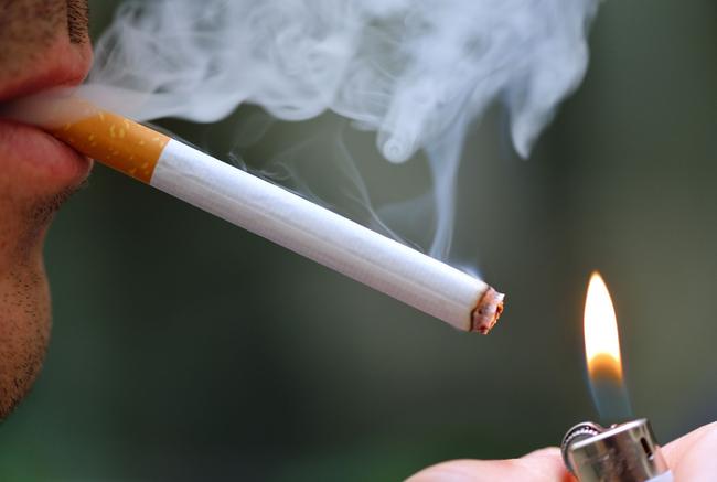 Κέρδη 9.730 δολαρίων έχουν οι καπνοβιομηχανίες για κάθε θάνατο λόγω τσιγάρου