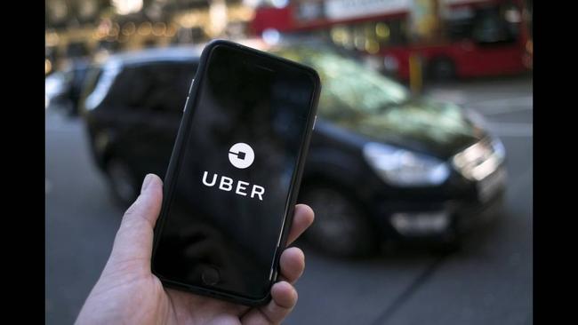 Η Uber αναστέλλει την υπηρεσία UberX στην Ελλάδα