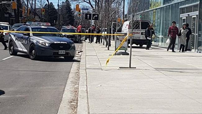 Τρόμος στο Τορόντο: Όχημα έπεσε πάνω σε πεζούς