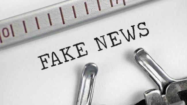 Τι προτείνει η Κομισιόν για την πάταξη του φαινομένου των fake news