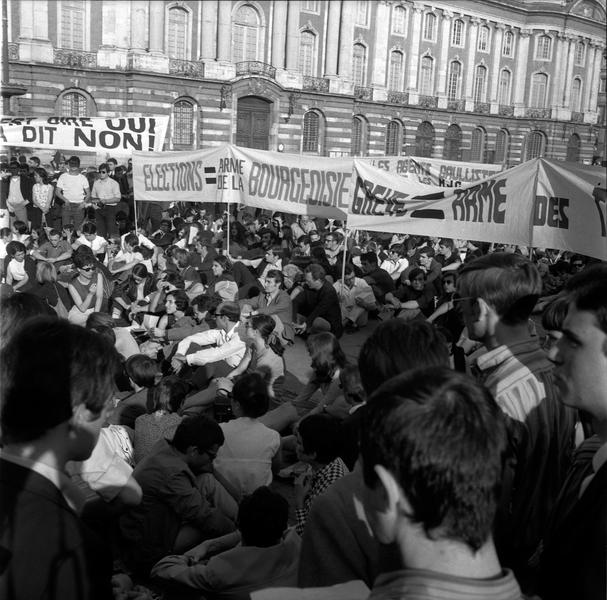Μάιος 1968: Η εξέγερση των πολλών μηνυμάτων | Του Γιώργου Ν. Οικονόμου