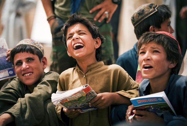 Σχεδόν τα μισά παιδιά στο Αφγανιστάν δεν πηγαίνουν σχολείο