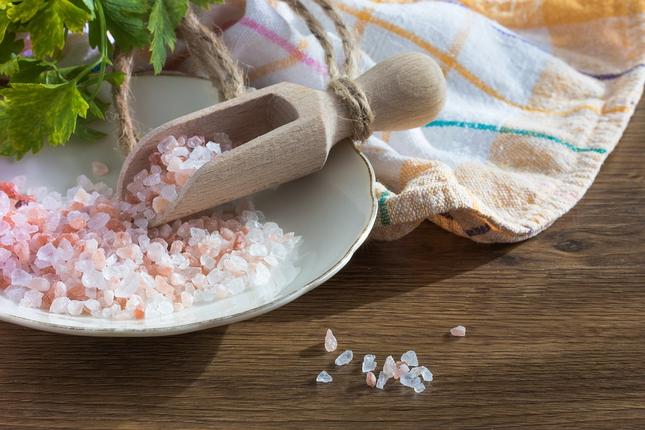 Πώς να μειώσετε το αλάτι στη διατροφή σας εύκολα