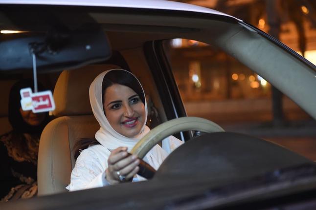 Η πρώτη γυναίκα οδηγός στην Σαουδική Αραβία μιλάει για την εμπειρία της