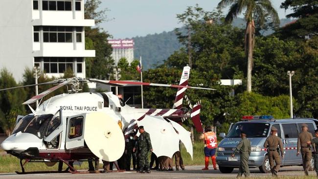 Τα 12 παιδιά και ο προπονητής τους απεγκλωβίστηκαν από το πλημμυρισμένο σπήλαιο στη βόρεια Ταϊλάνδη