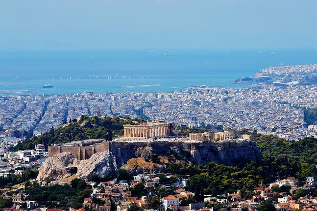 "Ειλικρινά δε νομίζω ότι έχω δει ποτέ την Αθήνα πιο βρωμιάρα, ελεεινή και τρισάθλια από ο τι τον τελευταίο χρόνο..."