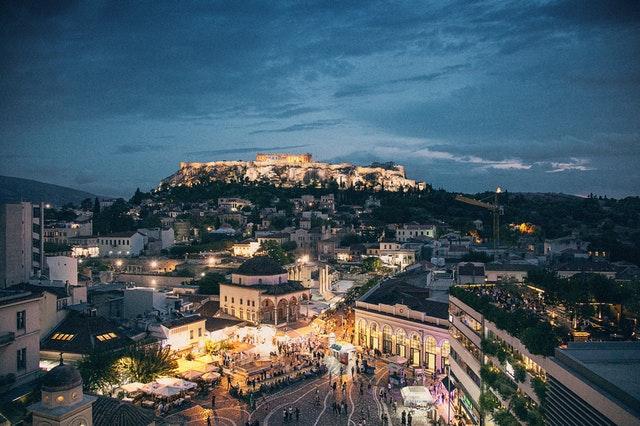 «Αρχιτεκτονικές ματιές στην πόλη»: Διαδρομές στο ιστορικό κέντρο της Αθήνας με δωρεάν συμμετοχή