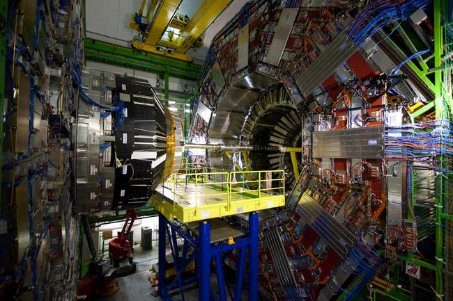 CERN: Ιταλός φυσικός λέει ότι η Φυσική ήταν ανέκαθεν δουλειά των ανδρών