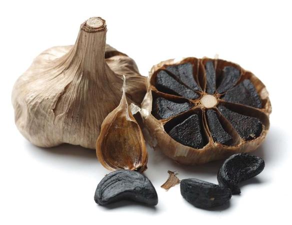 Μαύρο σκόρδο: Το άγνωστο βιολογικό superfood από τον Πλατύκαμπο