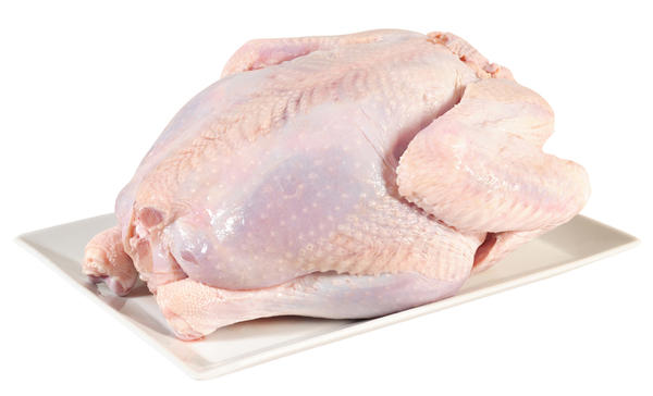 Bρετανία: Μην πλένετε το ωμό κοτόπουλο πριν το βράσετε!