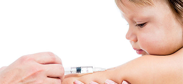 Δωρεάν Πρόγραμμα Εμβολιασμού σε βρέφη και παιδιά από τον Ερυθρό Σταυρό