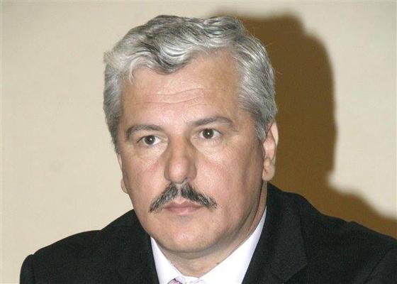 Κόψτε το ρεύμα του Μιχάλη Ταμήλου - Μπορεί να ζήσει με λάμπα