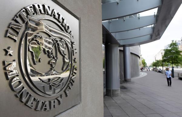 Wall Street Journal: Το ΔΝΤ πρέπει να ζητήσει συγγνώμη από την Ελλάδα