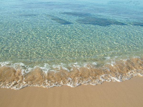 Οι καθαρές και οι ακατάλληλες παραλίες της Αττικής, του Σαρωνικού και του Ευβοϊκού