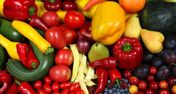 Ποια είναι τα φρούτα και τα λαχανικά με τη μικρότερη περιεκτικότητα φυτοφαρμάκων και χημικών