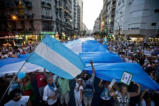 Μήνυση κατά της Ελλάδας κατέθεσαν Αργεντινή και Βενεζουέλα