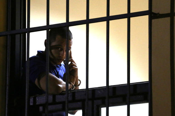 Κρατούμενες στον Κορυδαλλό: "αρνούμαστε να μπούμε στα ίδια κελιά με τους χρυσαυγίτες βουλευτές"