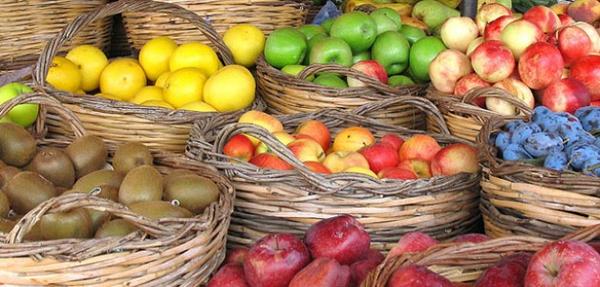 Εύχρηστος πίνακας για την ιδανική εποχή κατανάλωσης διαφόρων φρούτων και λαχανικών