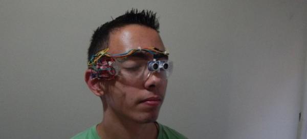 Άρτα: 17χρονος μαθητής έφτιαξε γυαλιά για τυφλούς και πρώτευσε στον διαγωνισμό «Science Fair 2014» της Google