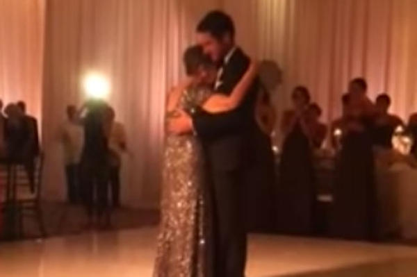 72 ώρες πριν πεθάνει χαρίζει στον γιο της τον τελευταίο χορό (βίντεο)
